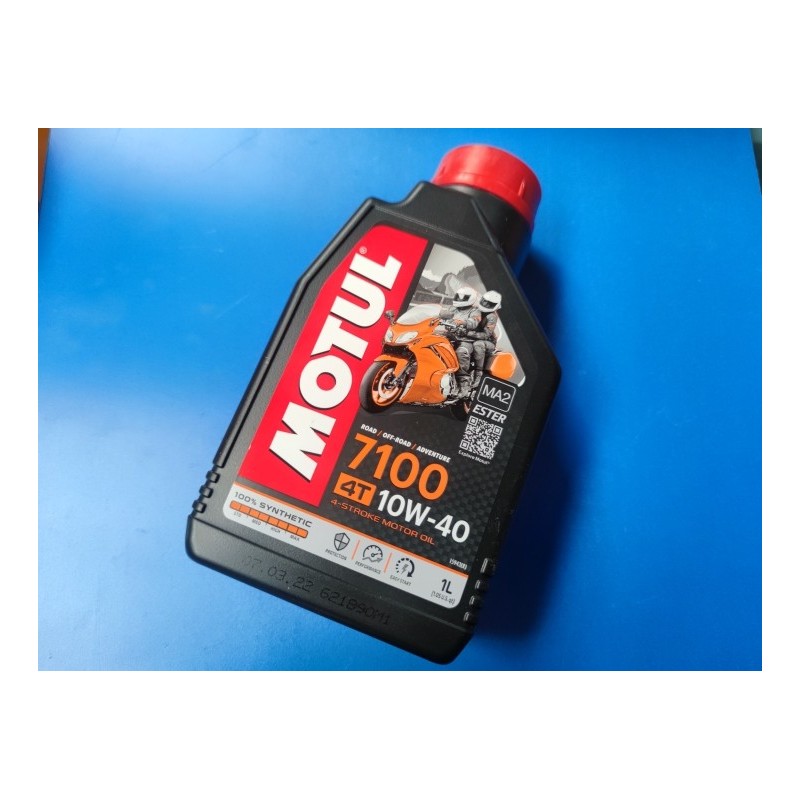 aceite de motor MOTUL 7100 multigrado sae 20W-50 bote de 1 litro