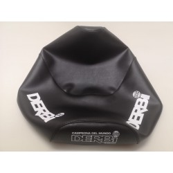 funda de asiento negra de derbi variant sport